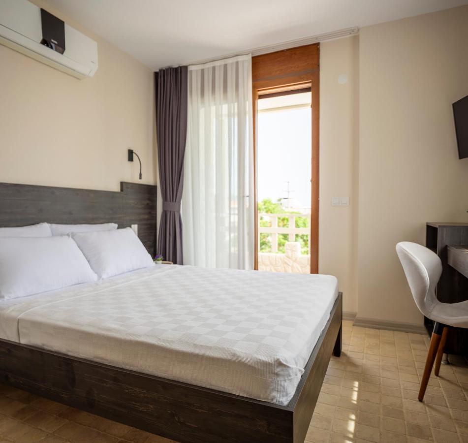 Cesmekes Otel ภายนอก รูปภาพ
